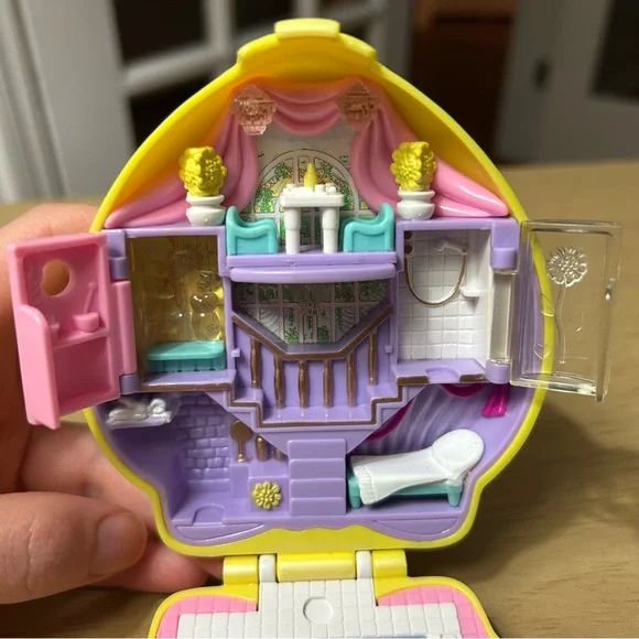1995 Stylin' Salon Polly Pocket Compact - Picture 4 of 9